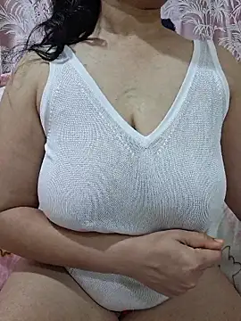 Snapshot of Jassi_Does chatting on 01-14-26, 11:20 Jassi Does online show from 01-14-26, 11:20