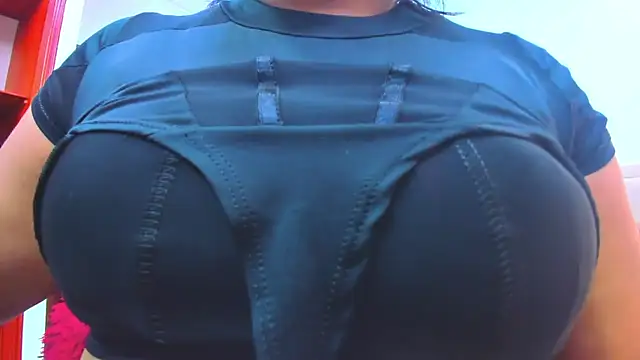 Snapshot of emma_purple_ chatting on 01-10-26, 05:37 emma purple online show from 01-10-26, 05:37