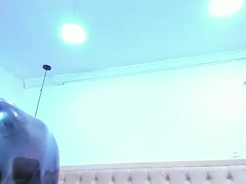 Snapshot of emma_purple_ chatting on 02-12-26, 05:19 emma purple online show from 02-12-26, 05:19