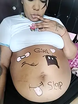 Snapshot of emma_purple_ chatting on 03-13-26, 06:25 emma purple online show from 03-13-26, 06:25