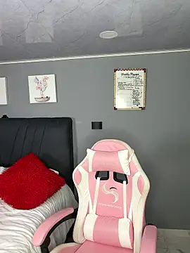 Snapshot of alejandra_jonees chatting on 01-18-26, 01:20 alejandra jonees online show from 01-18-26, 01:20