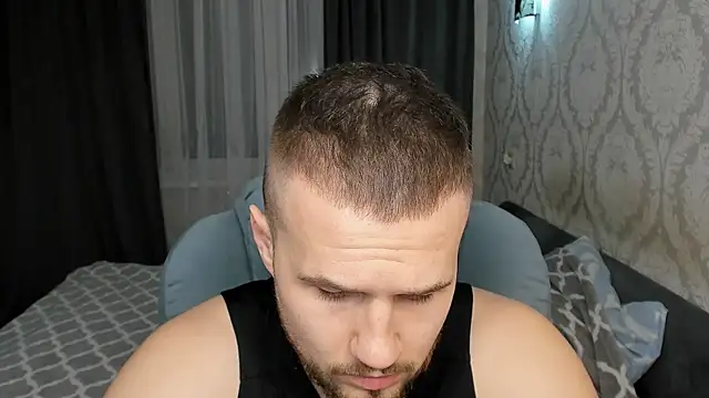 Vladik b online show from 02-20-25, 05:40