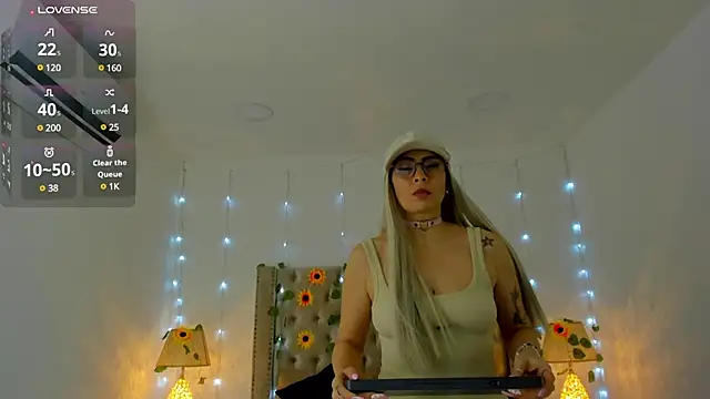 CandieGilson   online show from 03-14-25, 12:18