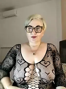 Pumabionda online show from 10-26-25, 05:02