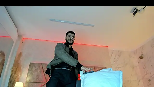 Snapshot of DickGriffith_ chatting on 01-18-26, 12:20 DickGriffith online show from 01-18-26, 12:20