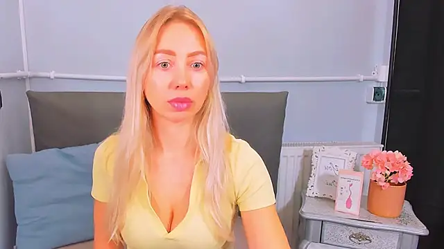 Snapshot of MargaritaRose chatting on 01-12-26, 04:23 MargaritaRose online show from 01-12-26, 04:23