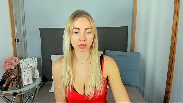 Snapshot of MargaritaRose chatting on 02-11-26, 09:09 MargaritaRose online show from 02-11-26, 09:09