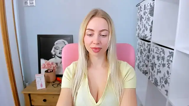 Snapshot of MargaritaRose chatting on 03-02-26, 07:26 MargaritaRose online show from 03-02-26, 07:26