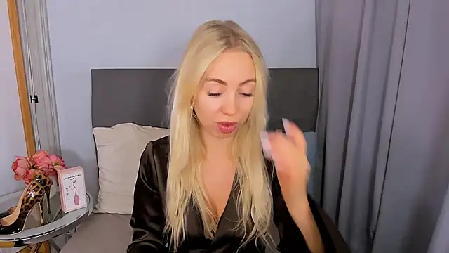 MargaritaRose online show from 05-19-26, 05:14
