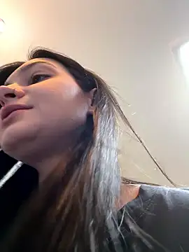 lunalovelee online show from 11-19-25, 08:58