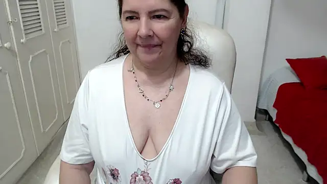 leonela 69 online show from 06-11-26, 03:37