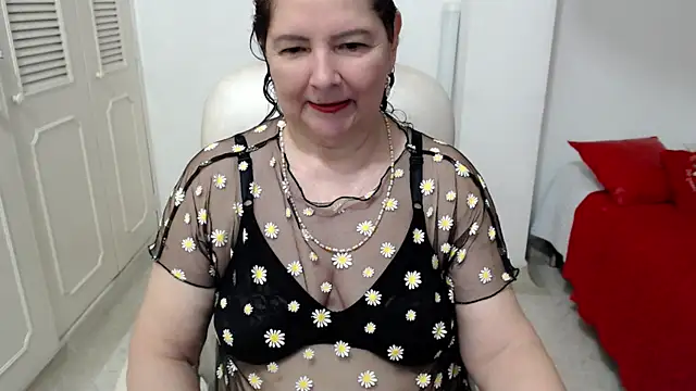 leonela 69 online show from 06-11-26, 11:25