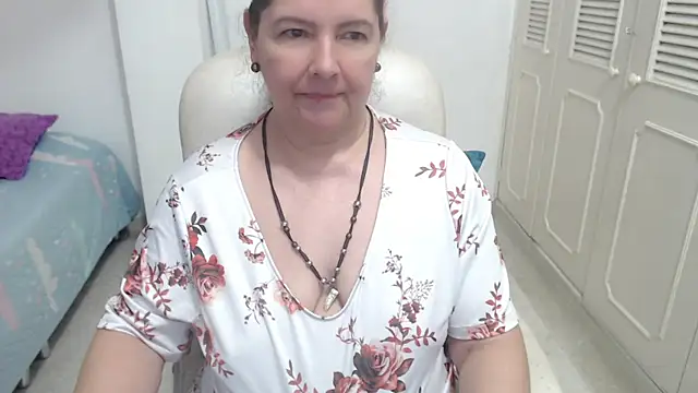 leonela 69 online show from 07-15-26, 11:48
