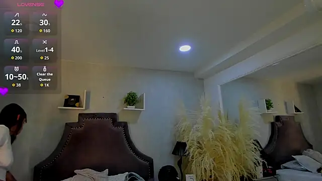 EmiliaRose  online show from 12-21-25, 09:11