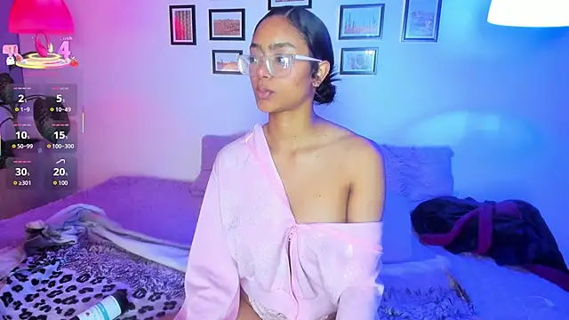 Snapshot of Alice_simmons chatting on 02-27-26, 12:49 Alice simmons online show from 02-27-26, 12:49