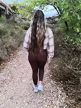 Mona Plus online show from 10-11-25, 02:59