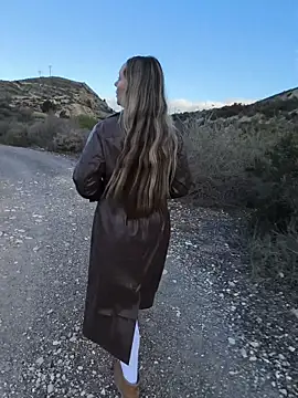 Mona Plus online show from 11-08-25, 07:41