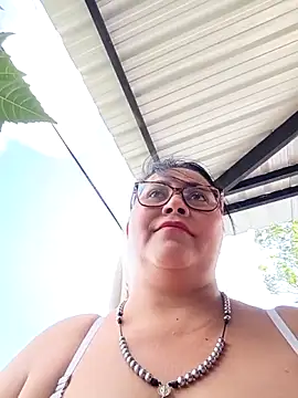 Snapshot of promiscuous-indecent-momm chatting on 10-14-25, 07:47 promiscuous-indecent-momm online show from 10-14-25, 07:47