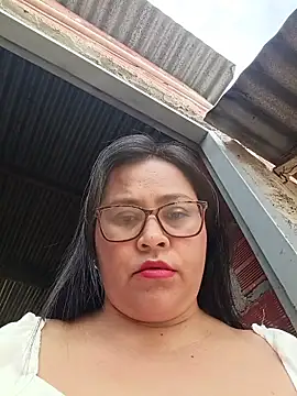 Snapshot of promiscuous-indecent-momm chatting on 01-05-26, 07:28 promiscuous-indecent-momm online show from 01-05-26, 07:28