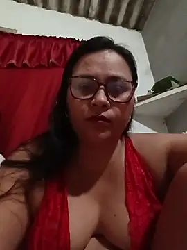 Snapshot of promiscuous-indecent-momm chatting on 01-18-26, 02:48 promiscuous-indecent-momm online show from 01-18-26, 02:48