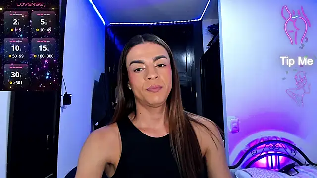 Snapshot of Dollcatalina chatting on 01-08-26, 01:52 Dollcatalina online show from 01-08-26, 01:52