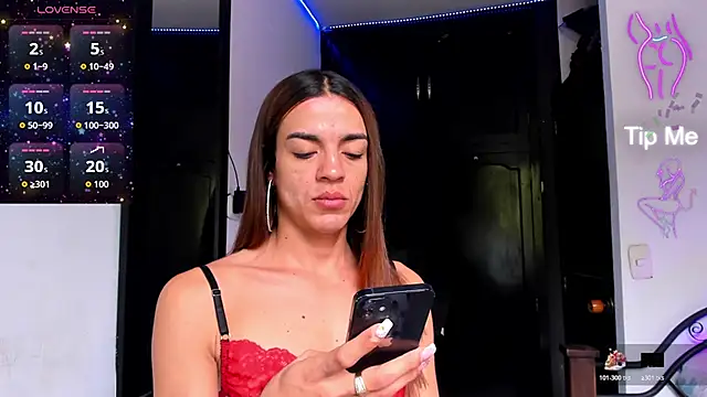 Snapshot of Dollcatalina chatting on 01-11-26, 04:45 Dollcatalina online show from 01-11-26, 04:45