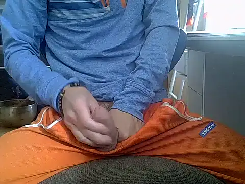 createur34 online show from 03-10-26, 02:00