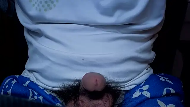 Snapshot of strongdude212 chatting on 11-02-25, 01:46 strongdude212 online show from 11-02-25, 01:46