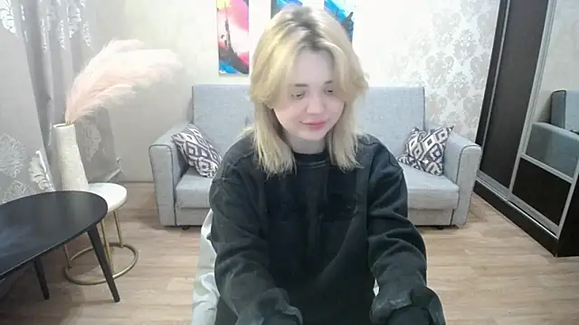 Snapshot of Finna_39 chatting on 02-01-26, 07:56 Finna 39 online show from 02-01-26, 07:56