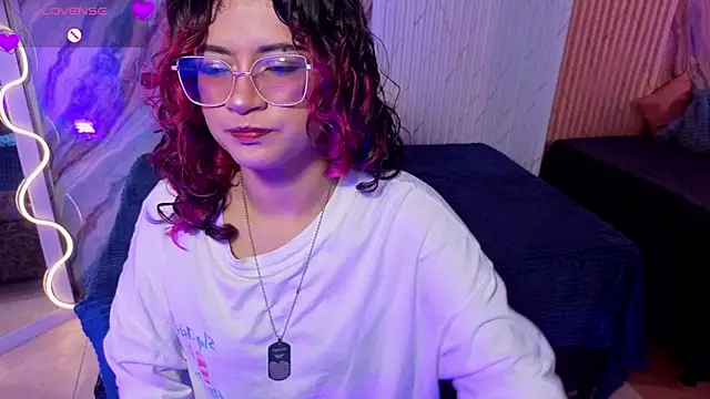 kristen tay online show from 04-30-26, 03:02