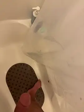 Snapshot of danyh2023 chatting on 01-14-26, 02:28 danyh2023 online show from 01-14-26, 02:28