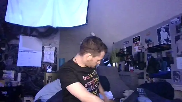 Sk00byJaXxX212 online show from 09-10-25, 03:17