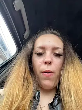 Snapshot of Pussy4564N chatting on 10-24-25, 09:38 Pussy4564N online show from 10-24-25, 09:38