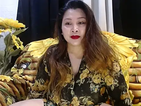 Snapshot of UrSweetClassyPinay chatting on 12-22-25, 10:56 UrSweetClassyPinay online show from 12-22-25, 10:56