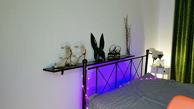 RaileReed online show from 10-20-25, 12:49