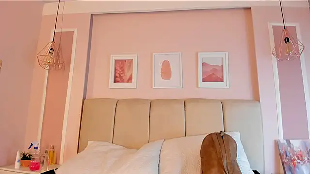 Annie rhoades online show from 03-12-26, 01:17