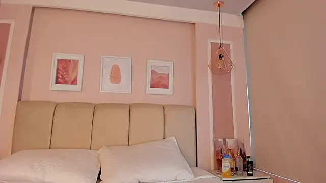 Annie rhoades online show from 05-21-26, 12:56