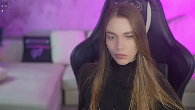 Snapshot of Layla_Sweet_ chatting on 01-12-26, 11:43 Layla Sweet online show from 01-12-26, 11:43