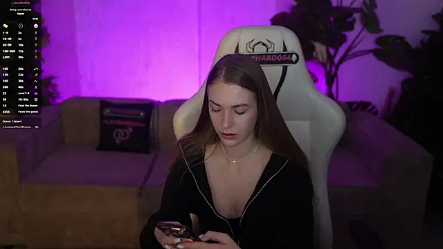 Snapshot of Layla_Sweet_ chatting on 01-15-26, 07:28 Layla Sweet online show from 01-15-26, 07:28