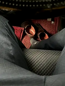 Snapshot of BadboySLR_8899 chatting on 09-17-25, 11:12 BadboySLR 8899 online show from 09-17-25, 11:12