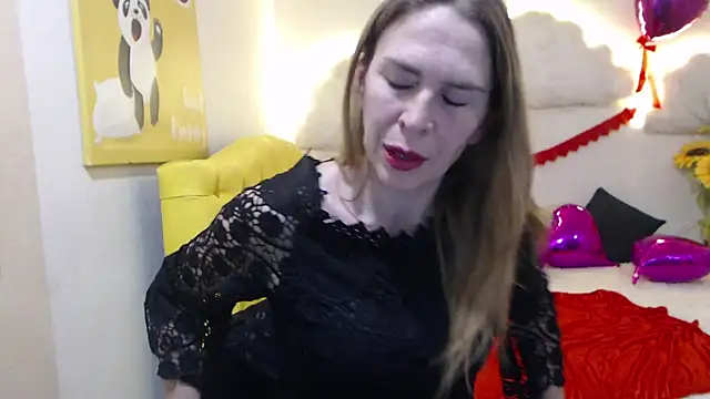 TessaDaybreak online show from 03-02-25, 01:38