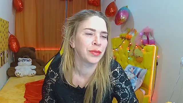 TessaDaybreak online show from 03-22-25, 01:30