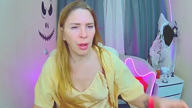 TessaDaybreak online show from 11-04-25, 07:51