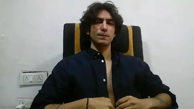 Snapshot of degenluv chatting on 06-01-26, 07:21 degenluv online show from 06-01-26, 07:21
