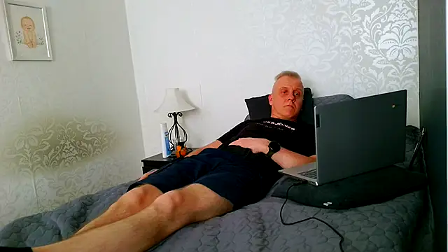 Snapshot of Teemu chatting on 06-20-26, 03:26 Teemu online show from 06-20-26, 03:26