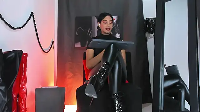 Aleshkastone online show from 10-31-25, 01:06