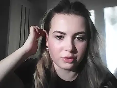 Snapshot of GoddessTenderness chatting on 02-21-25, 02:48 GoddessTenderness online show from 02-21-25, 02:48