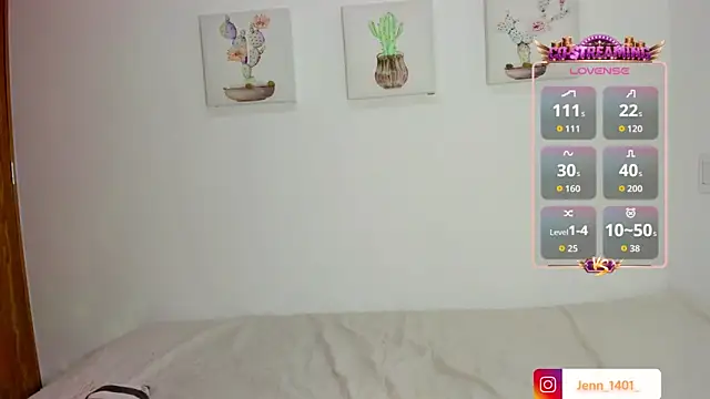 Snapshot of lizzy_pink3 chatting on 06-14-26, 08:22 lizzy pink3 online show from 06-14-26, 08:22
