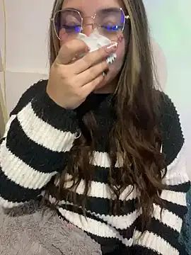 Snapshot of _ivyginger chatting on 11-20-25, 03:28 ivyginger online show from 11-20-25, 03:28