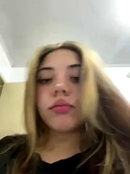 Snapshot of _ivyginger chatting on 11-23-25, 03:17 ivyginger online show from 11-23-25, 03:17